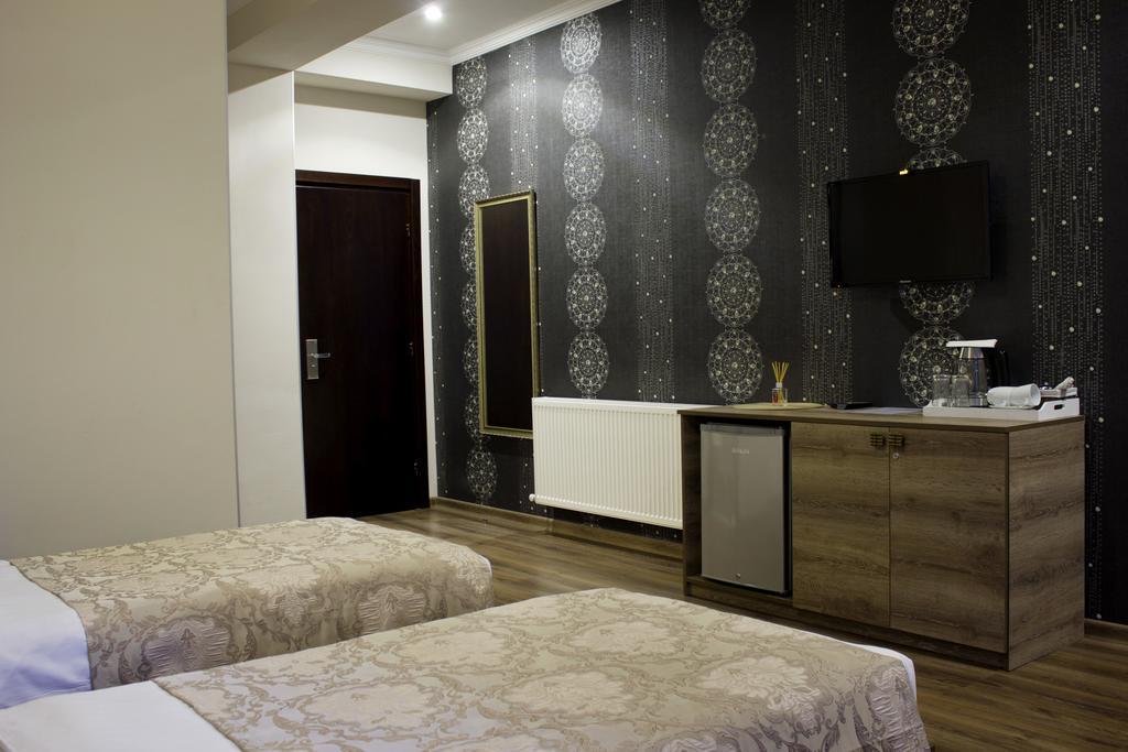 Hotel Feri Tbilisi Exterior foto